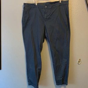 Kut from the Kloth skinny trouser. Size 20w
